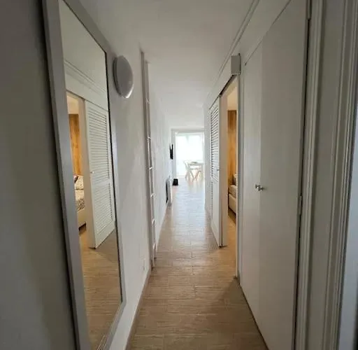 A 10 Min De La Playa - Parking Privado